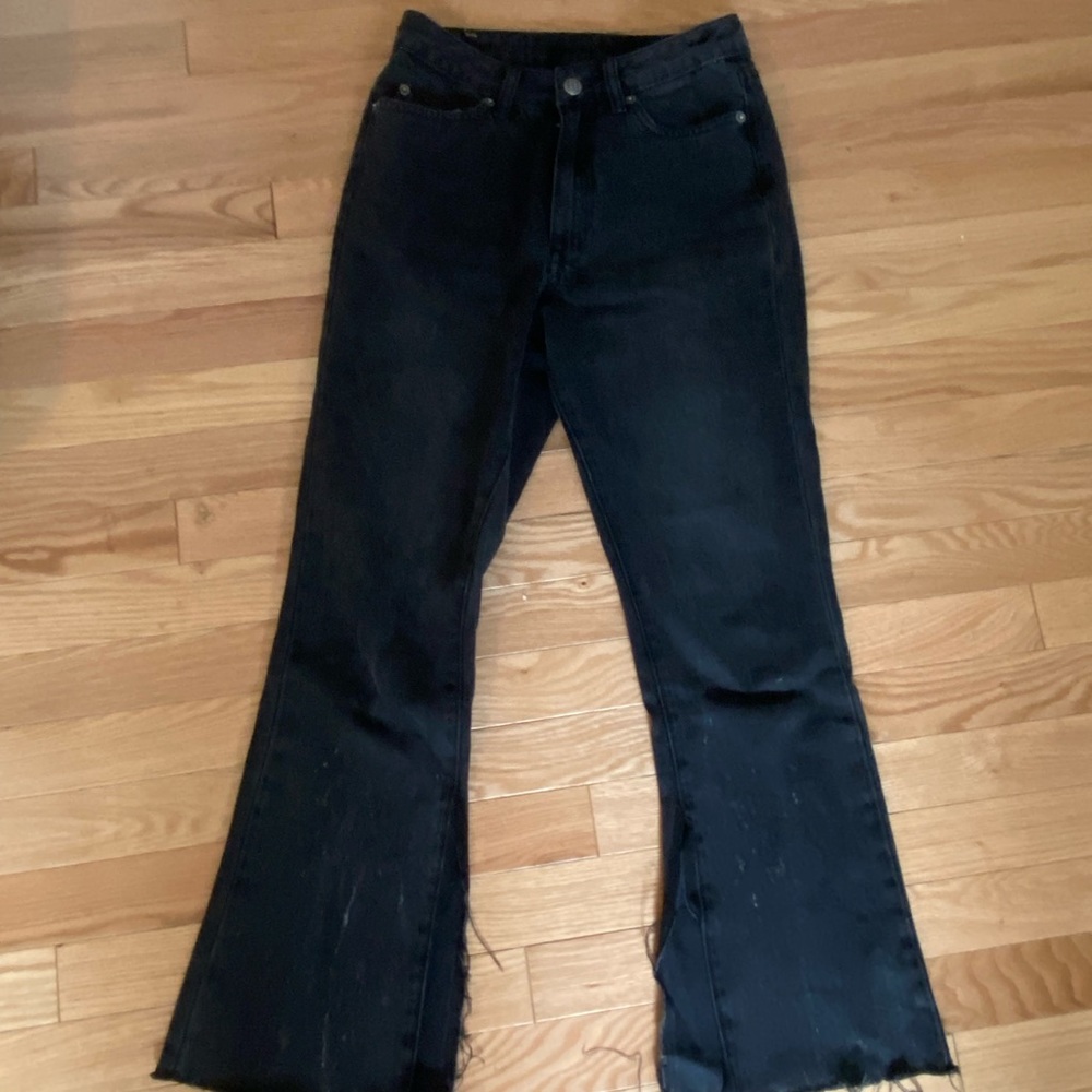 Super cute semi boot cut jeans with slits at the ankles
